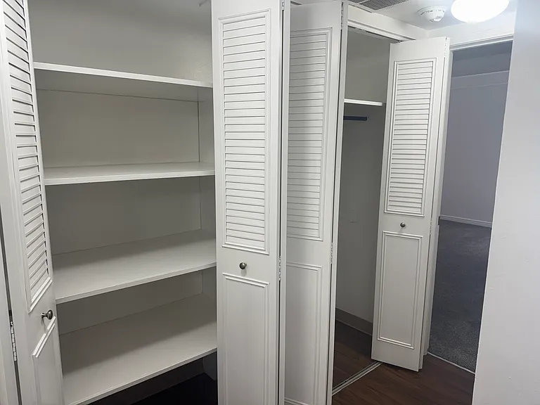 Villa Apartments — Photo 36