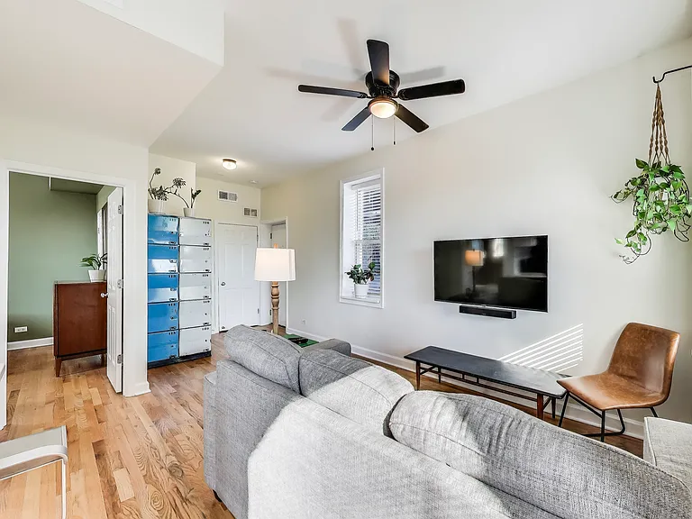 2255 W 24th St #201 — Photo 5