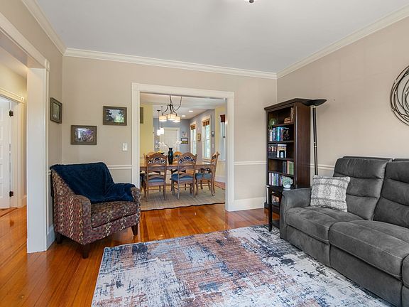 4th image of 80 Pleasant St #2