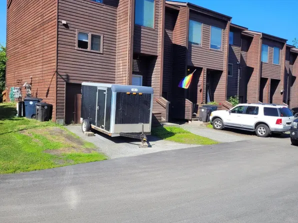 3711 Carleton Ave, Anchorage, AK 99517