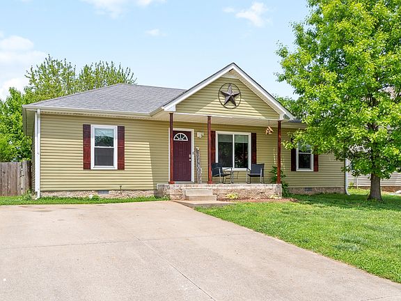 2nd image of 521 Fox Trot Dr
