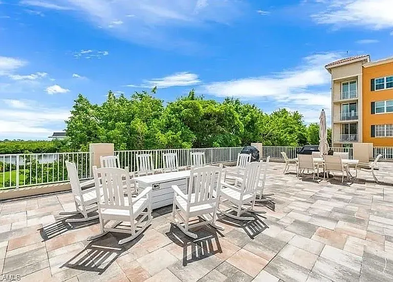 One can relax by the girepit, dine or grill outside