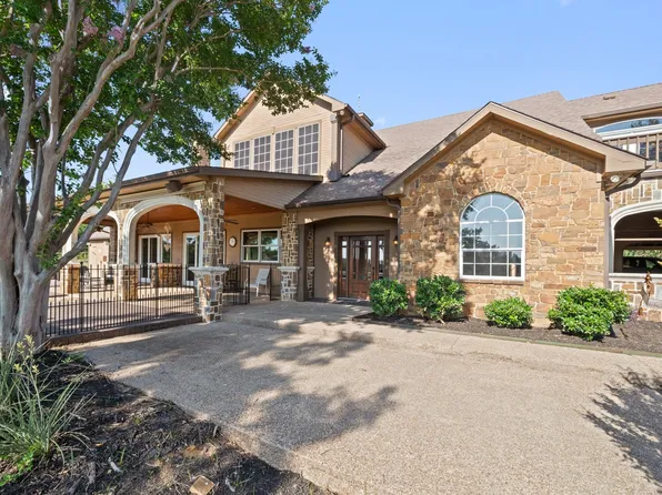 6068 Northview Ct, Aubrey, TX 76227