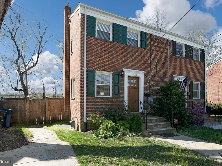 4428 Vermont Ave — Photo 5
