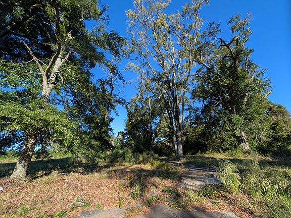 3rd image of 964 State Highway 39