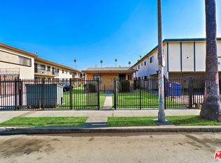 627 W 82nd St, Los Angeles, CA 90044