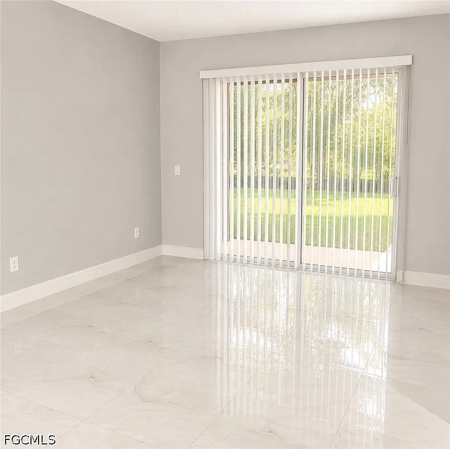 4 bed, 2.0 bath, 2209 sqft, $2,500 — Photo 4