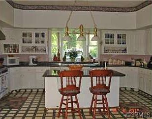 5th image of 469-800 Amesbury Dr