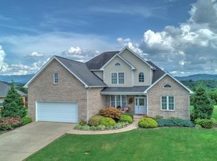 110 Golf Villa Dr, Greeneville, TN 37743