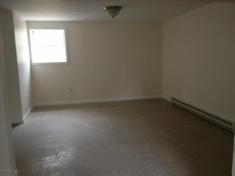 113 Ash Ln #1 — Photo 3