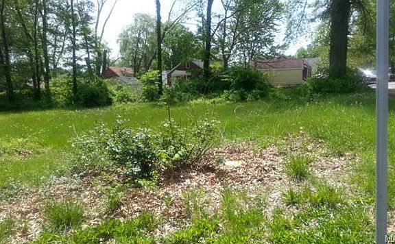 2nd image of 1018 Trampe Ave