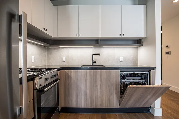 Rented by Nooklyn NYC LLC | media 25