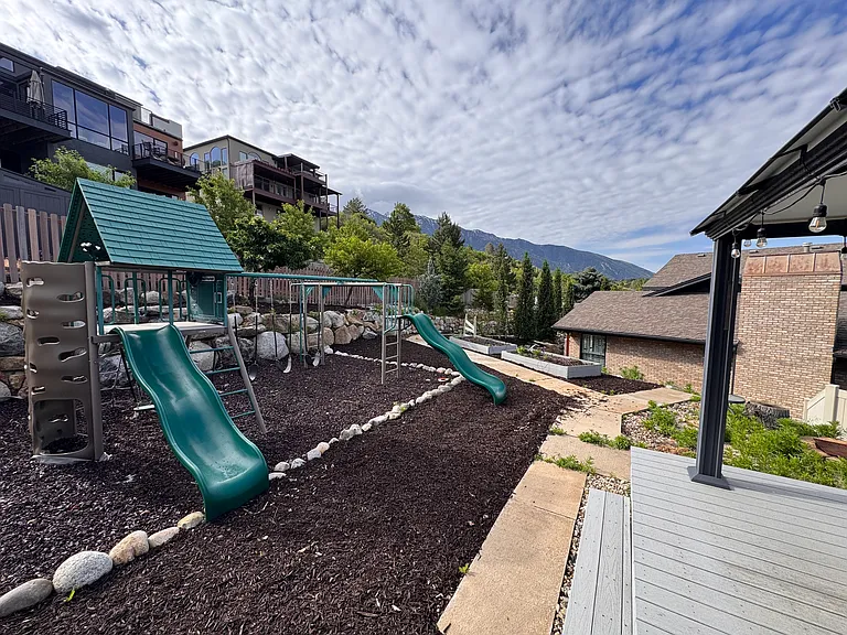 3396 E Daneborg Dr — Photo 30