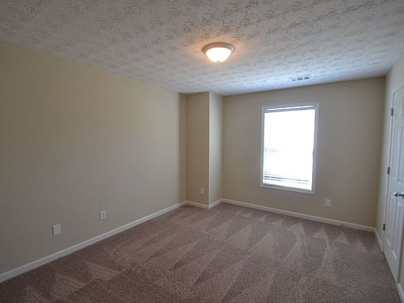 2nd image of 1537 Riverbrooke Way NE