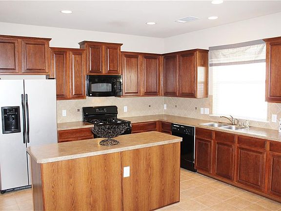 4th image of 1156 Spanish Moss Dr