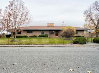 1725 W Irving St, Pasco, WA 99301