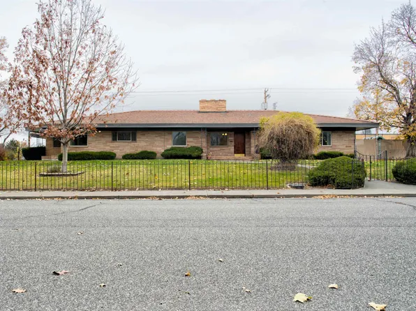 1725 W Irving St, Pasco, WA 99301