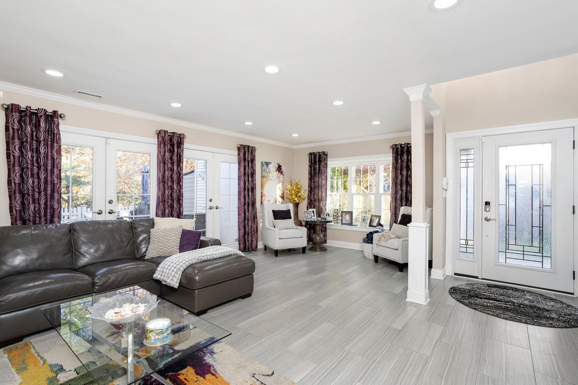 next background image