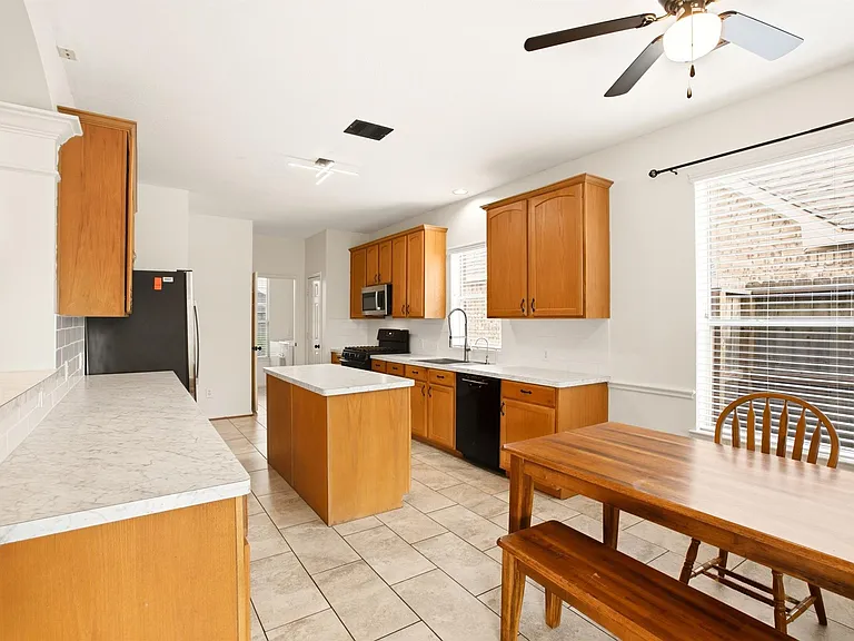 3906 Tigris Ridge Dr — Photo 8