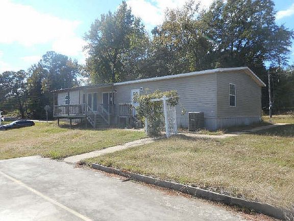 3rd image of 100 Drake Dr