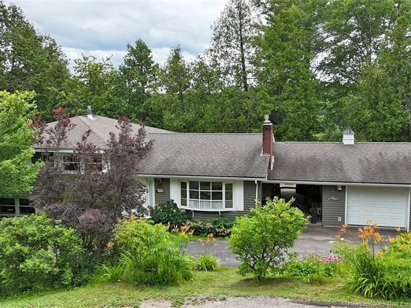 110 Woodbine Ln, Kingsclear, NB E3E 1S3