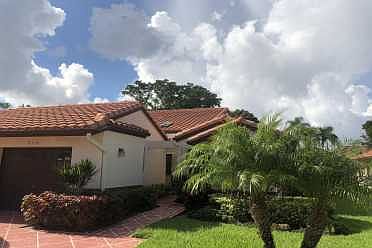Home For Sale In Huntington Pointe