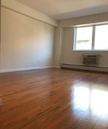 5th image of 2158 Ocean Ave APT 4A