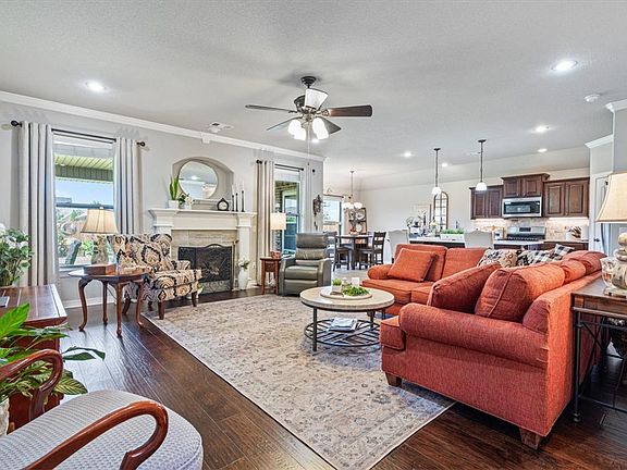 3rd image of 4468 W Blissful Dr