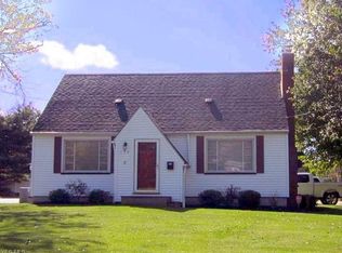 134 E McKinley Way, Poland, OH 44514