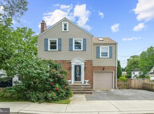8201 Tilbury St, Bethesda, MD 20814