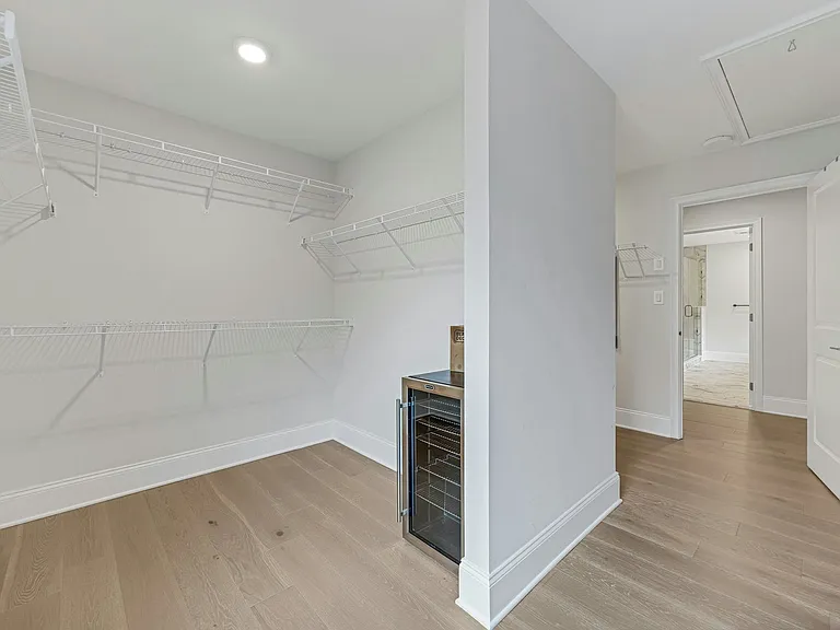 63 Samuel Way — Photo 6
