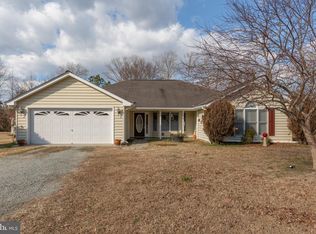 609 Meadow Dr, Tappahannock, VA 22560