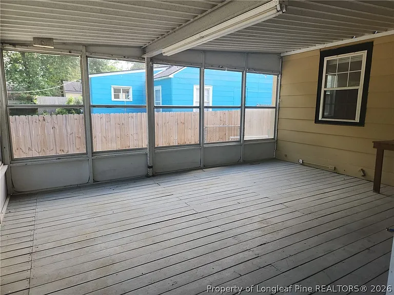 227 Pinecrest Dr — Photo 12