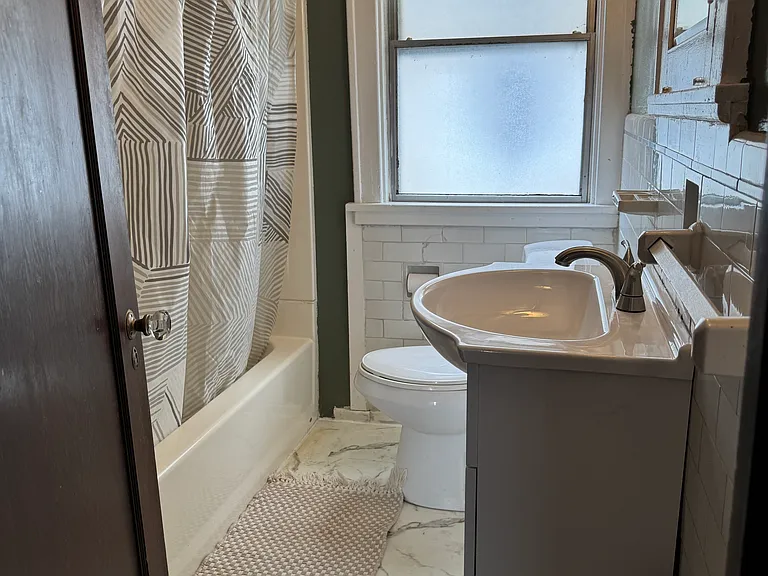 41 Eden St #2 — Photo 3