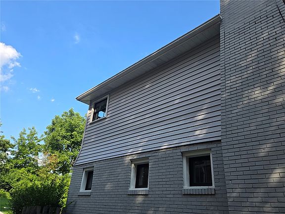 4th image of 421 Duquesne Dr