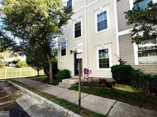 22908 Regent Ter, Sterling, VA 20166