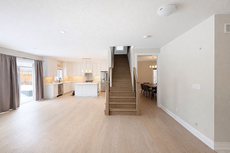 Kitchener House for rent - 4 Bedrooms — photo 4