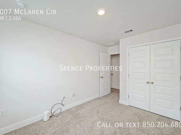 1007 McLaren Cir — Photo 25