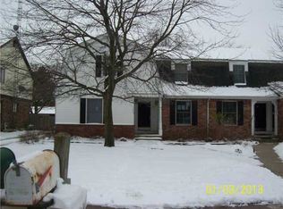 1261 Applegate St, Waterville, OH 43566