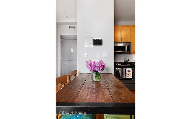 Sold by Douglas Elliman | media 10