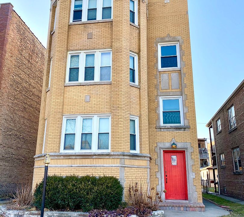 1st image of 8822 S Blackstone Ave #2