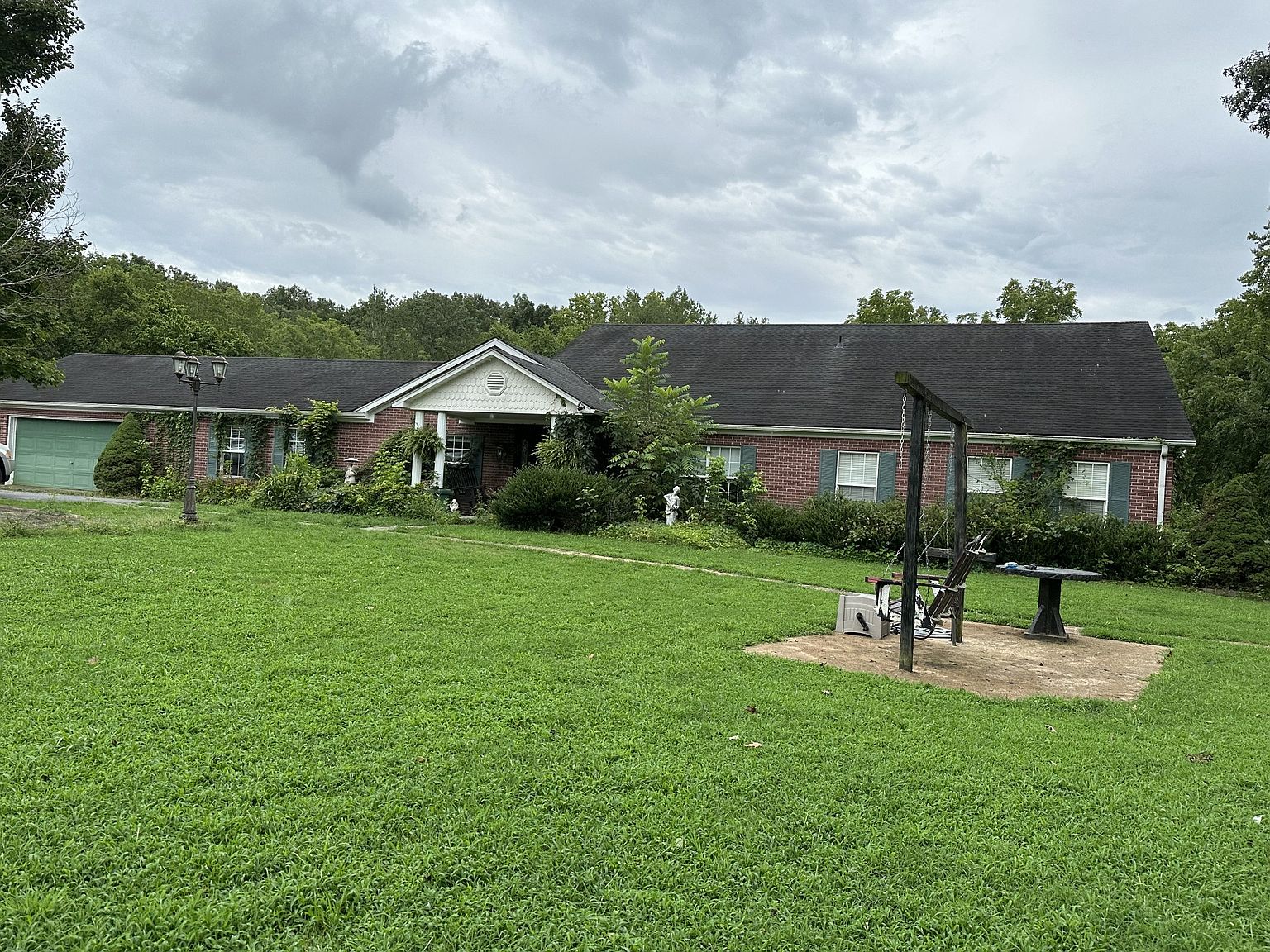 1215 E Gaines St, Lawrenceburg, TN 38464 MLS 2558450 Zillow