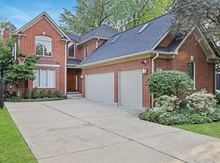 2237 Henley St, Glenview, IL 60025