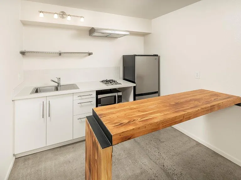 Duo Apartments — Photo 9
