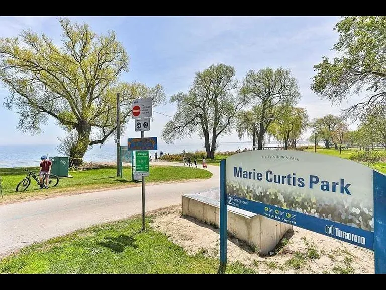 28 Marina Ave #23 — Photo 26