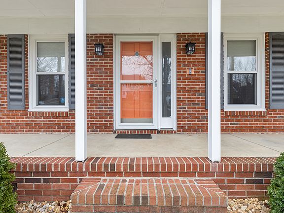 3rd image of 502 Westfield Ln