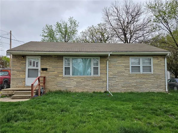 1307 Douglas Ave, Des Moines, IA 50313