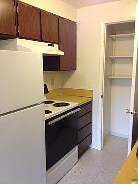 2nd image of 4020 52nd Ave SW