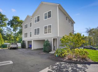 118 Berwick Ave #118, Fairfield, CT 06825