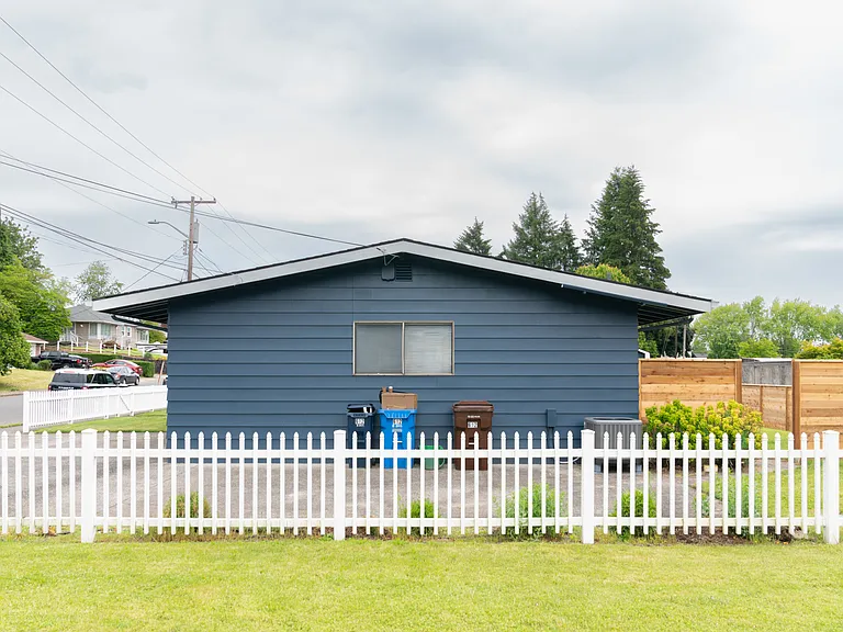 612 NE 22nd Ave — Photo 36